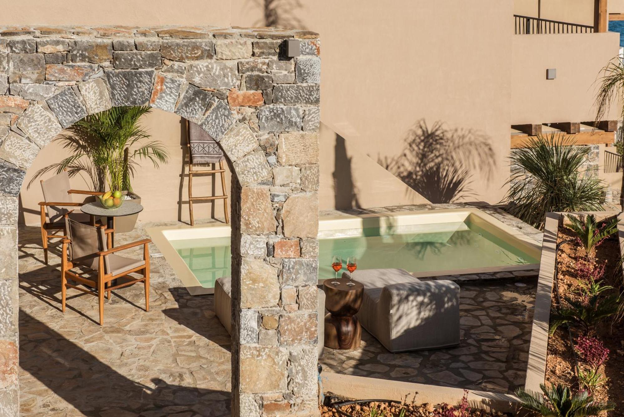 Elounda Infinity Exclusive Resort & Spa - Adults Only Exteriör bild